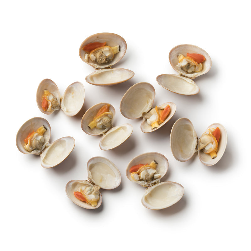 Fresh Cherrystone clams on the half shell ready to serve